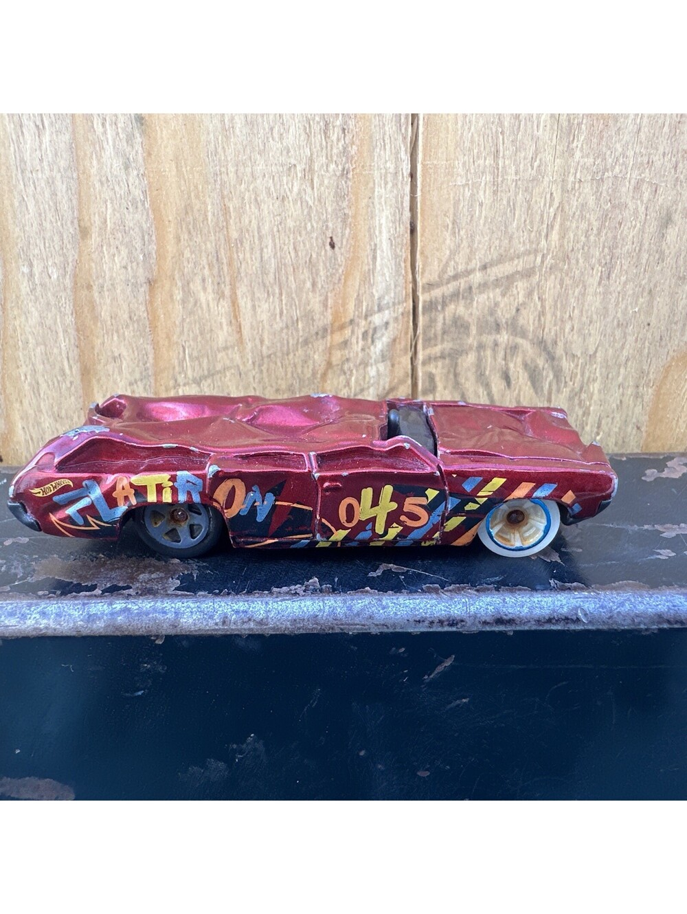 Hot Wheels Flat Iron Monster Trucks Crushed Car Red 1:64 Diecast Car Loose